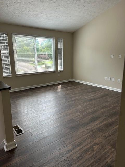 WILLOW RUN - Residential Lease