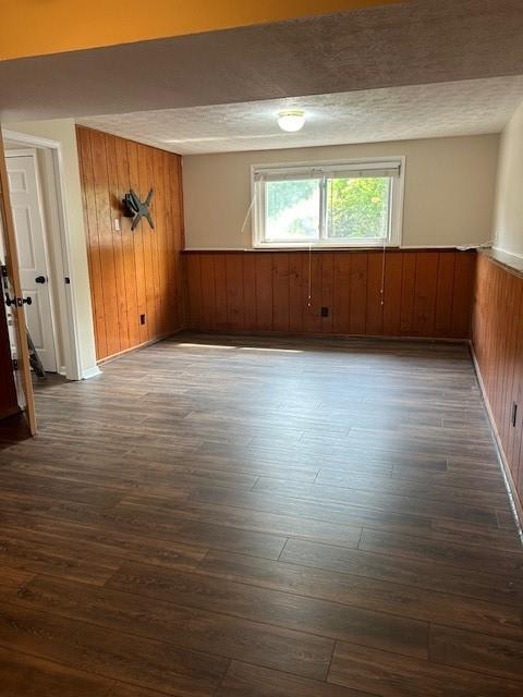 WILLOW RUN - Residential Lease