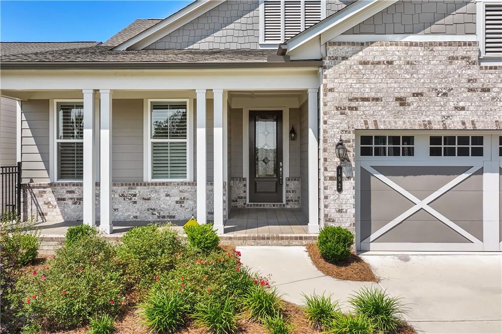 192 Erie Point