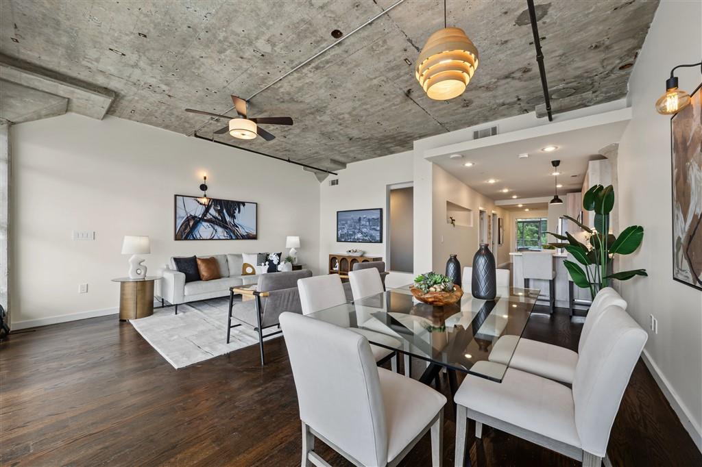 890 Memorial Drive SE 306