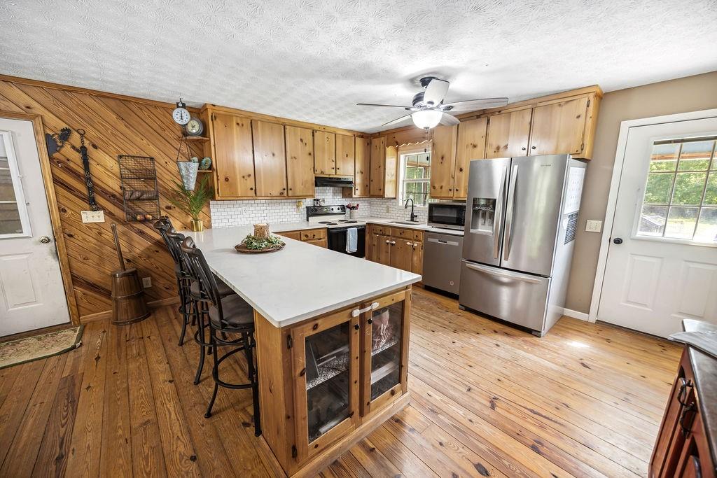 364 Stephen Thomas Drive, Talking Rock, Georgia image 3