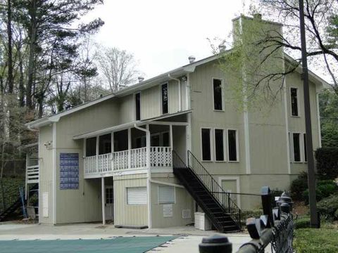 A home in Lilburn