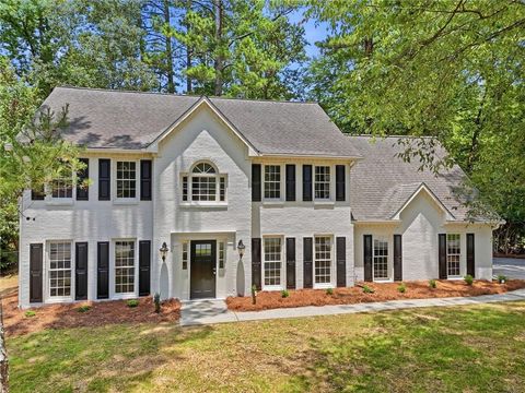 Homes For Sale - 4933 Willow Creek Drive<br/> Cherokee County, Woodstock, GA 30188