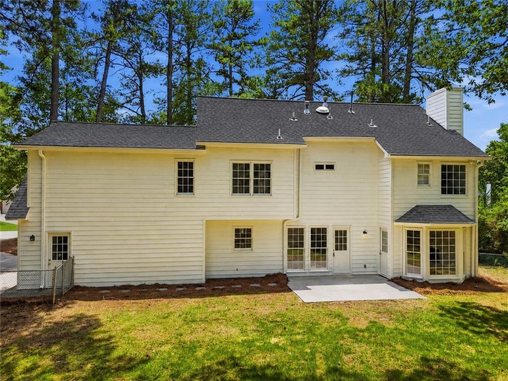 4933 Willow Creek Drive