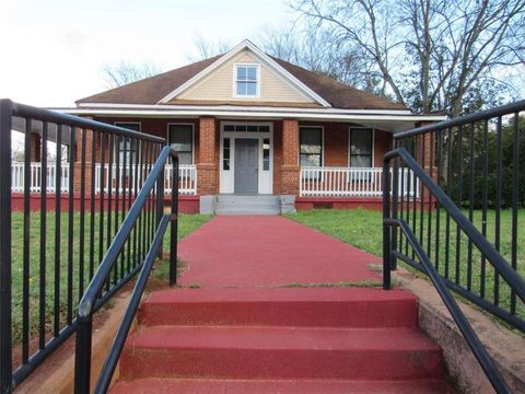 Single Family Residence in Macon GA 4154 Houston Avenue.jpg