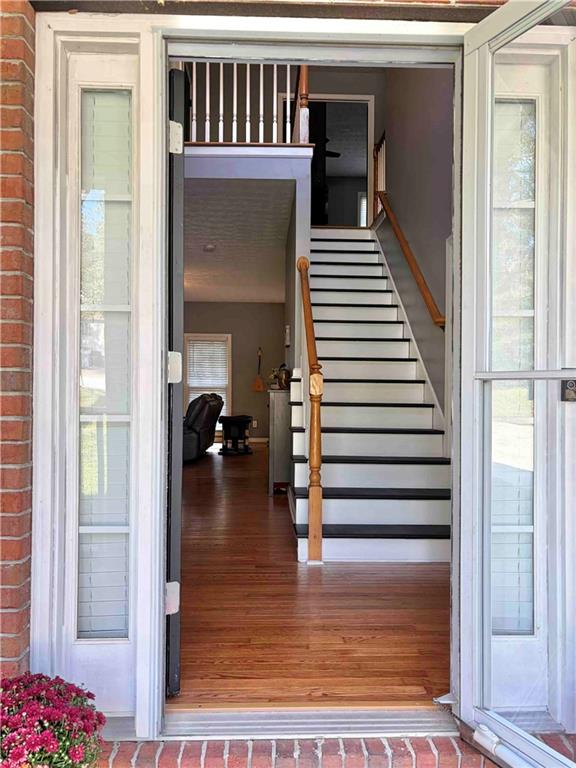 120 Hollow Springs Drive