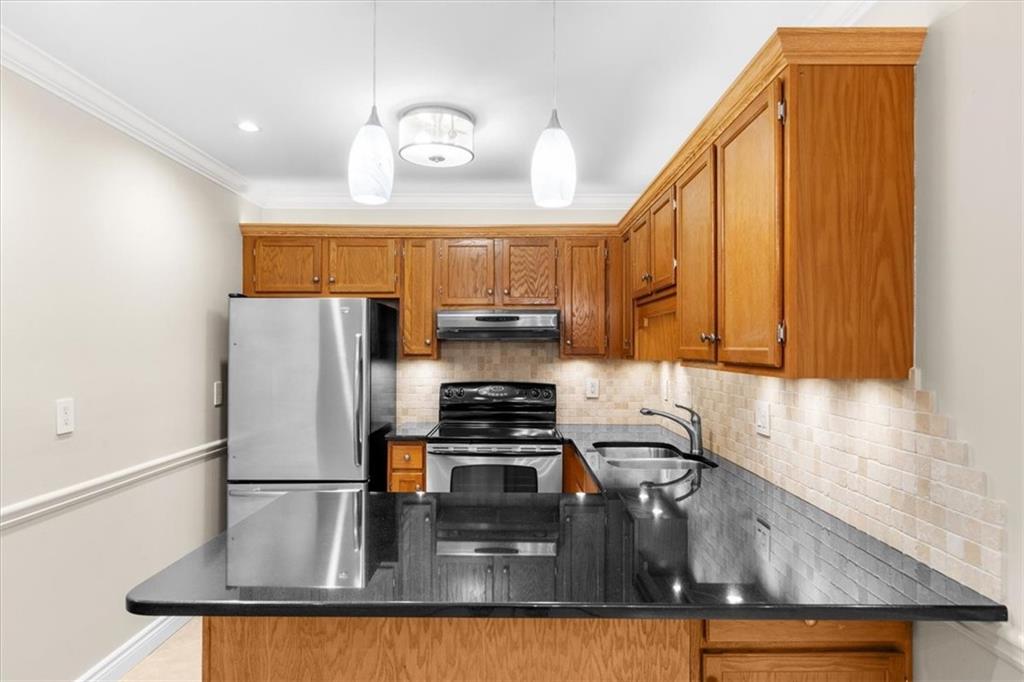 1195 Minhinette Drive #D, Roswell, Georgia image 9