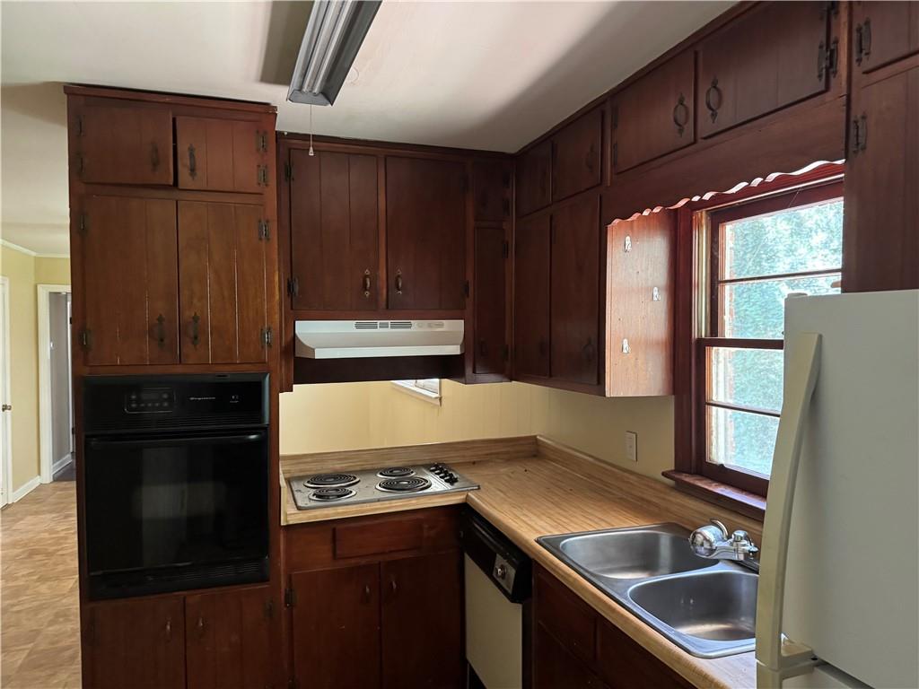 Lake Hills - Residential