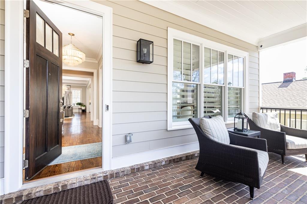 2893 Lookout Place NE