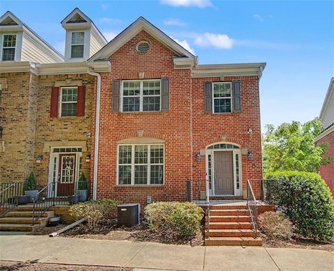 Townhouse For Sale - 3216 Bucks Way<br/> Alpharetta, GA 30004