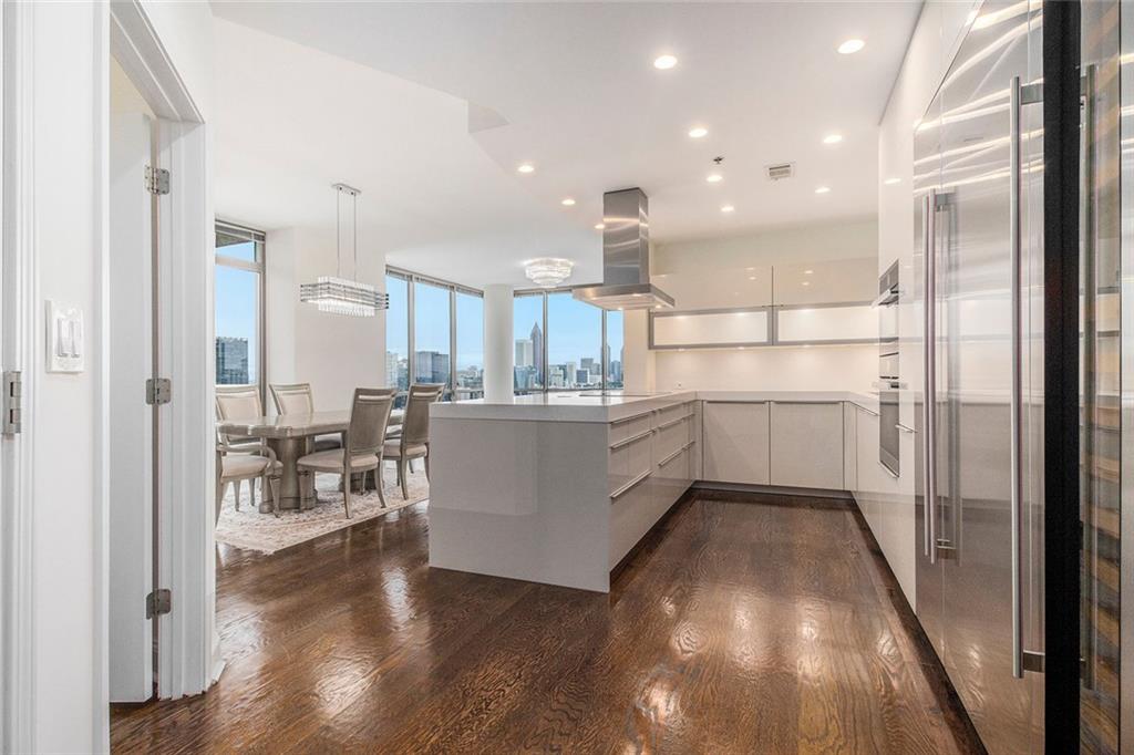 270 17th Street NW 2501