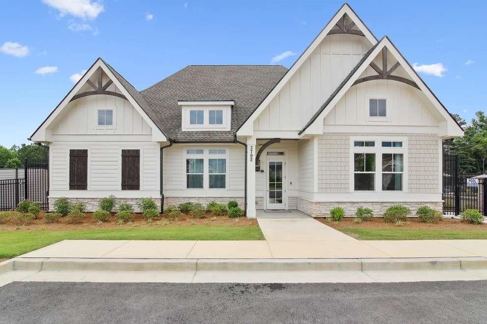3792 Oak Rdige Drive Oakmont Flex