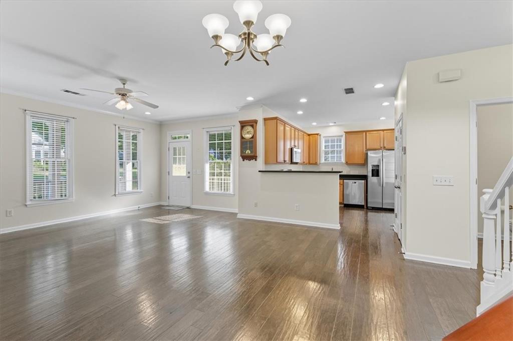 Gardenside  At Powers Ferry - Residential