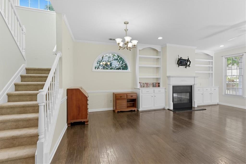 Gardenside  At Powers Ferry - Residential