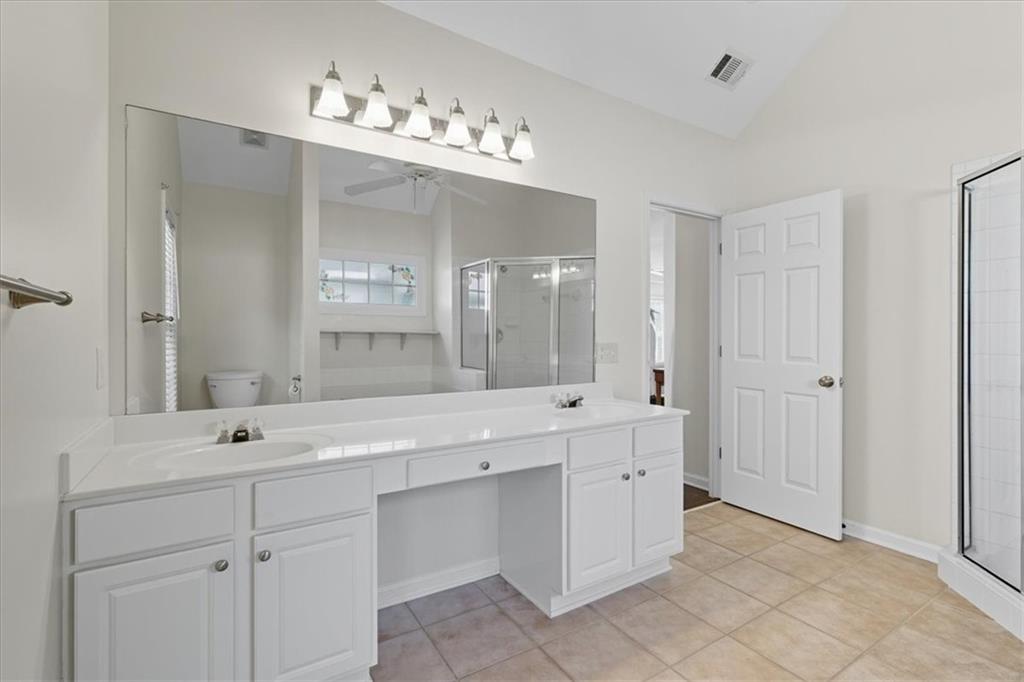 Gardenside  At Powers Ferry - Residential