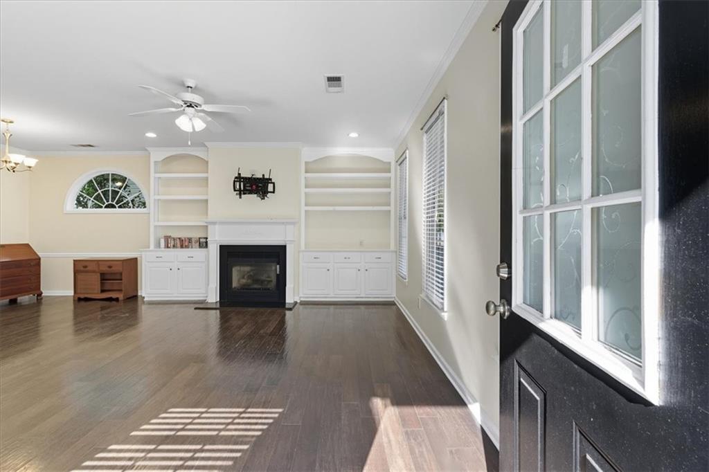 2330 Trellis Lane SE