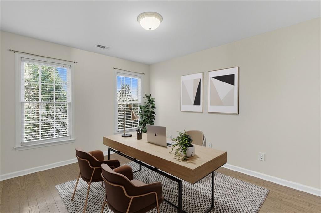 Gardenside  At Powers Ferry - Residential