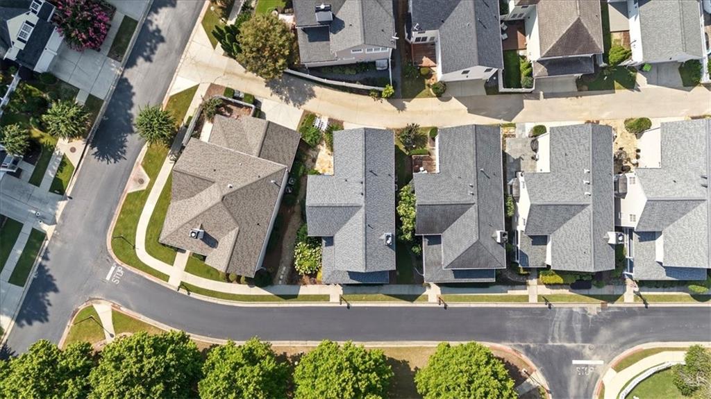 Gardenside  At Powers Ferry - Residential