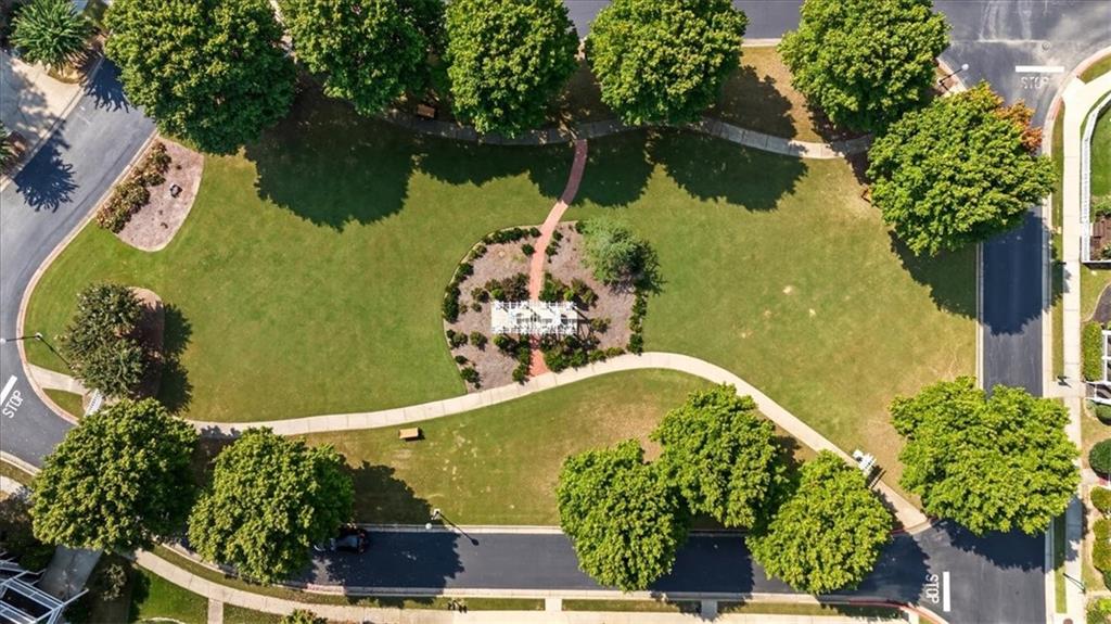 Gardenside  At Powers Ferry - Residential