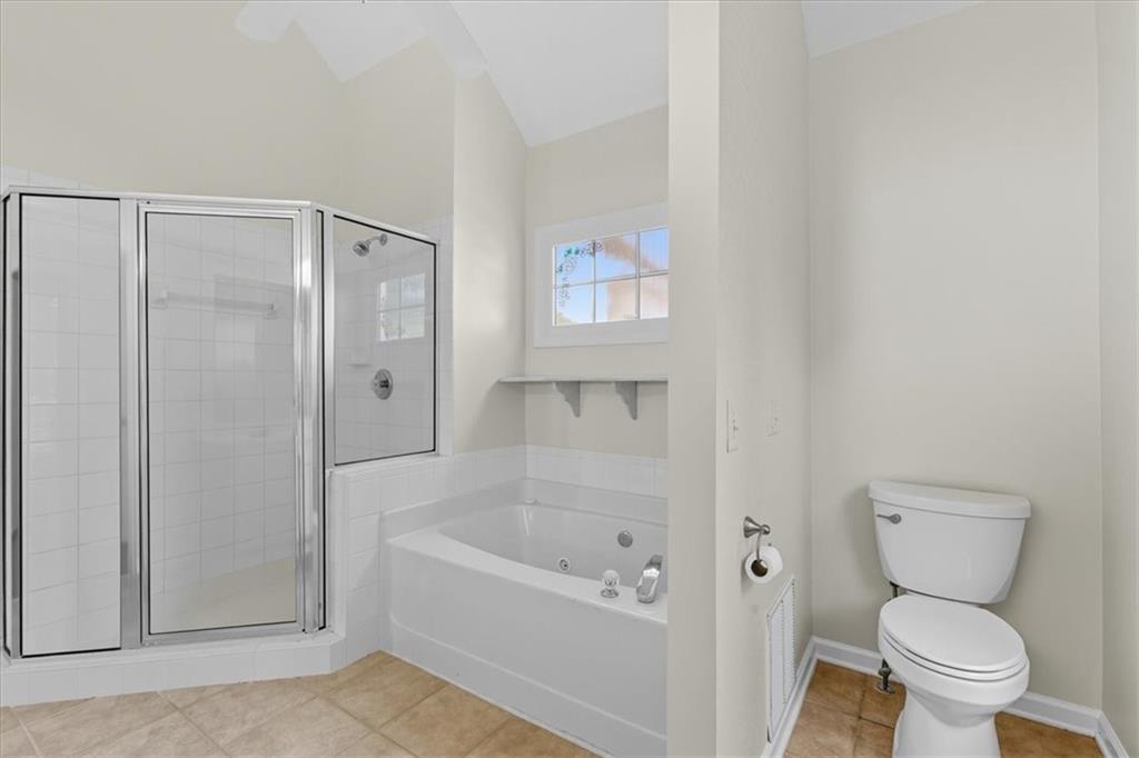 Gardenside  At Powers Ferry - Residential