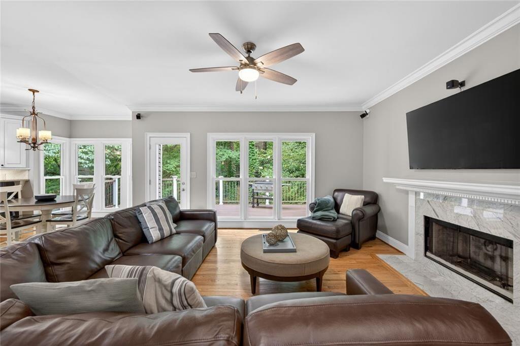 865 Devenish Lane