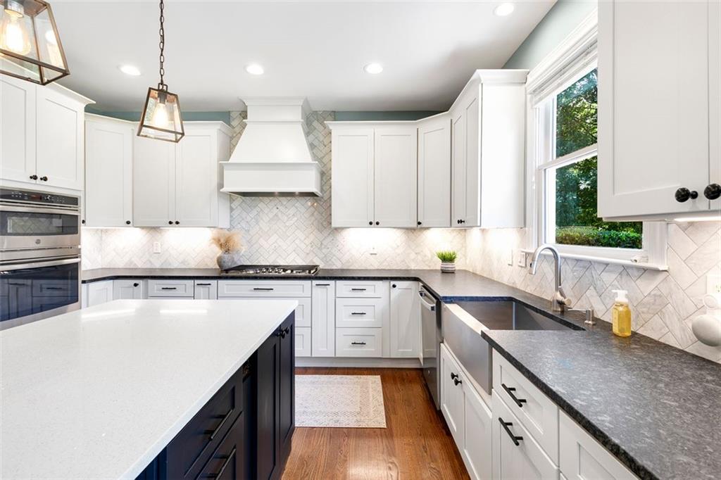 2252 FLORAL RIDGE Drive