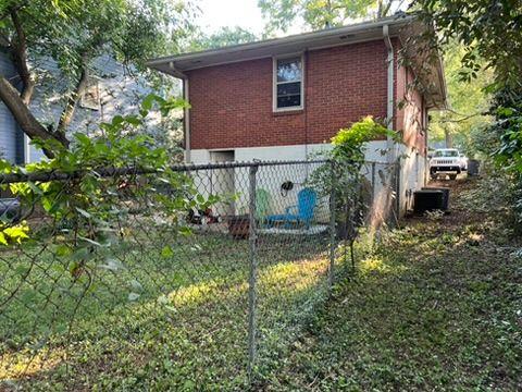 717 SYCAMORE Drive