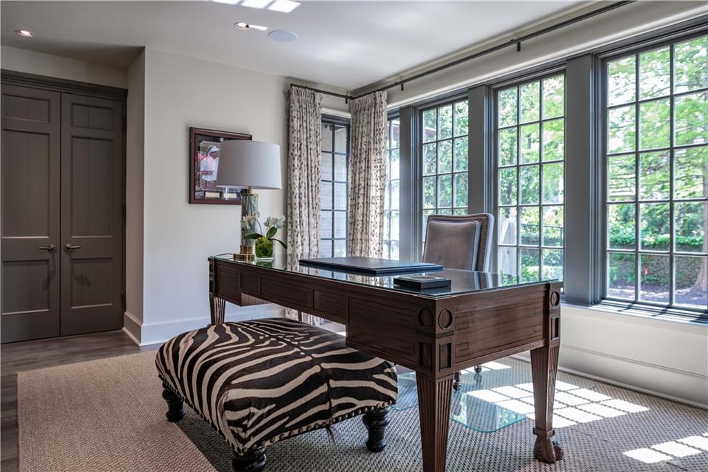 2979 Ridgewood Road, Atlanta, Georgia image 21
