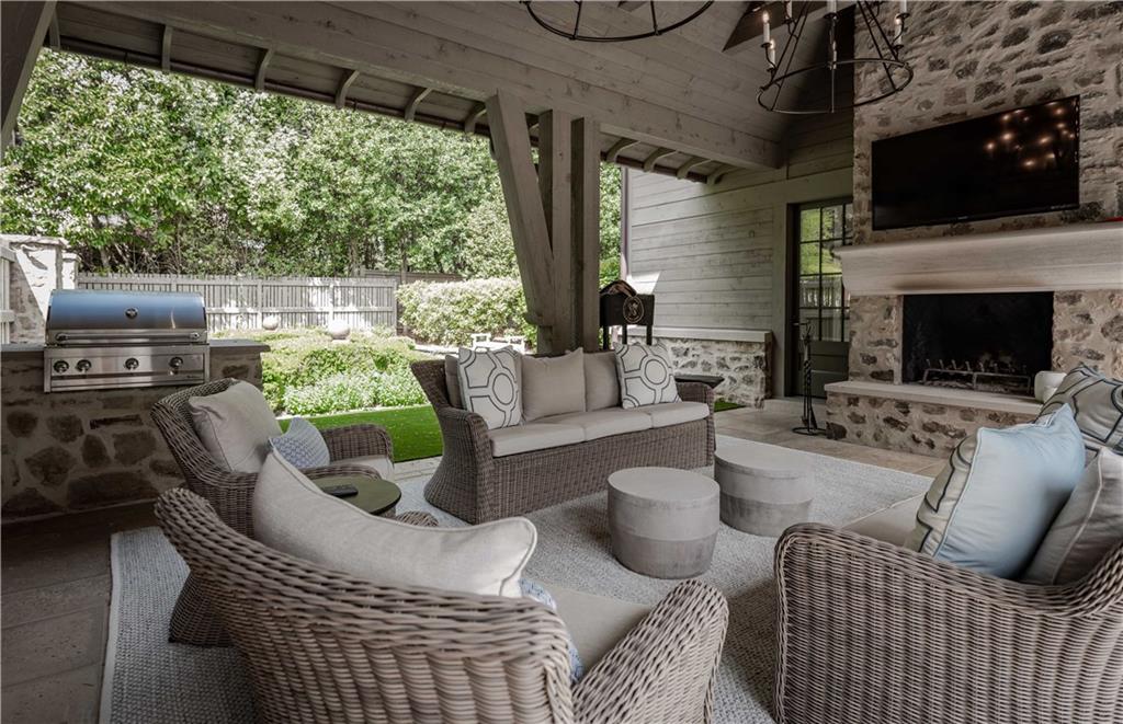 2979 Ridgewood Road, Atlanta, Georgia image 38