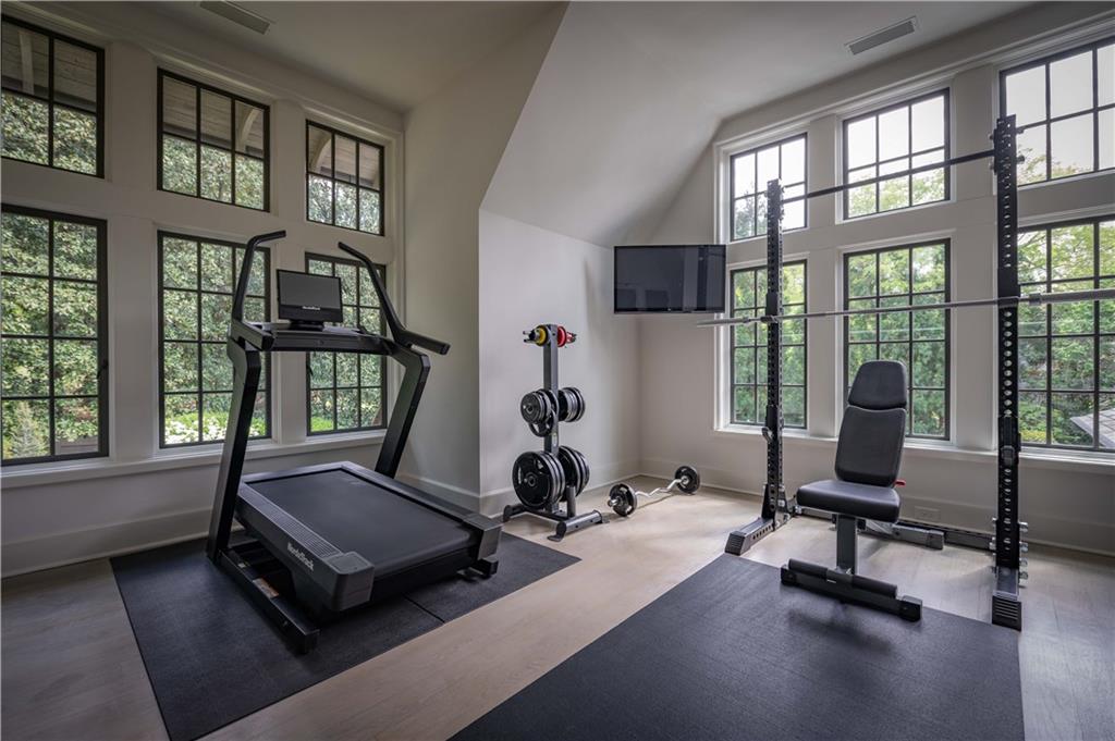 2979 Ridgewood Road, Atlanta, Georgia image 37