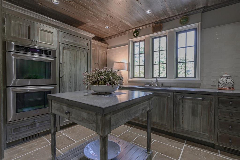 2979 Ridgewood Road, Atlanta, Georgia image 18