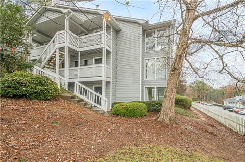 Condo For Sale - 1106 Natchez Trace<br/> Atlanta, GA 30350