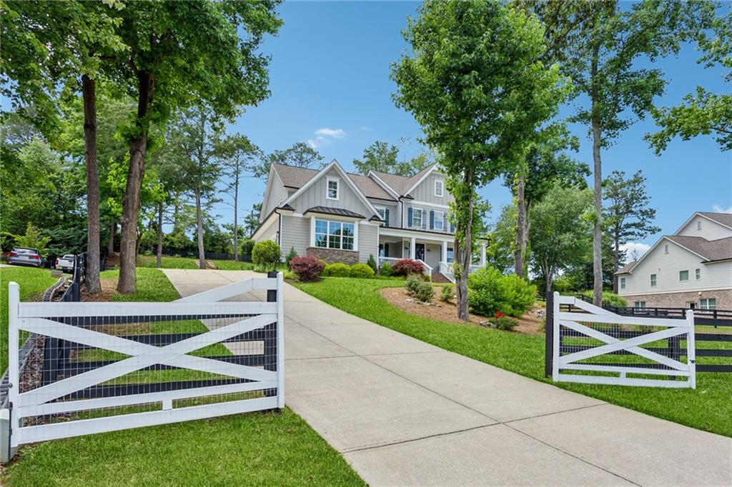 110 White Oak Trail