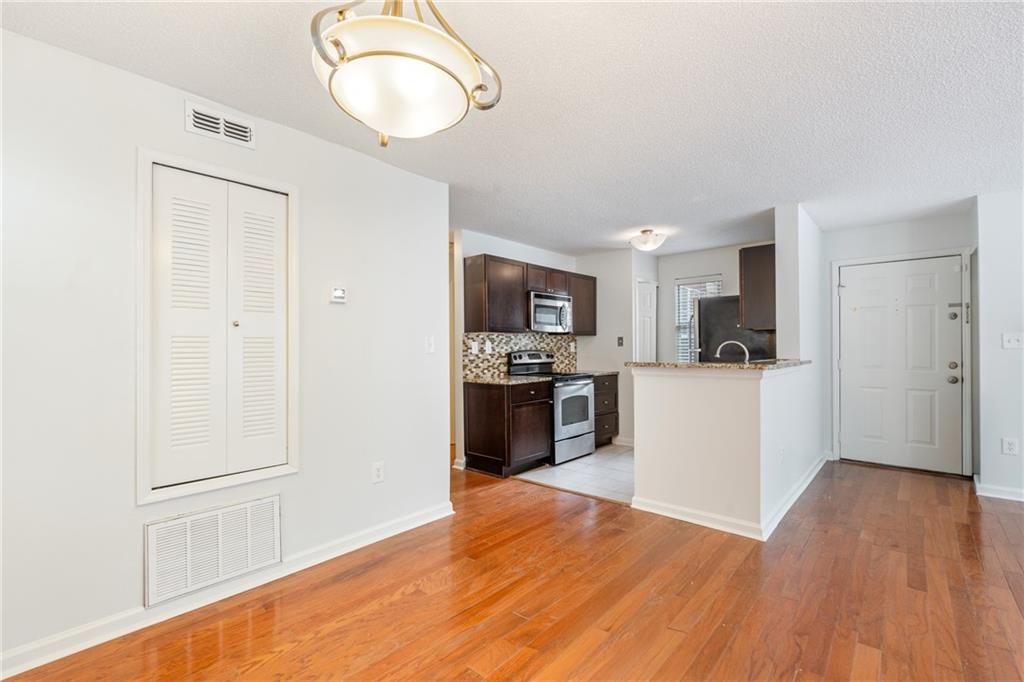Rivermont Village - Residential