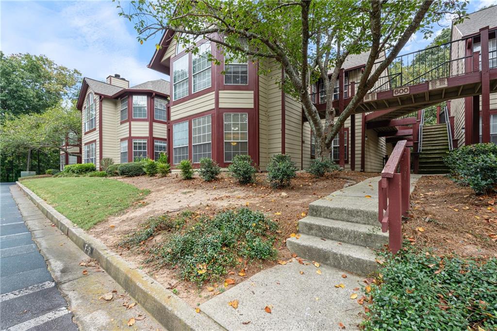 Rivermont Village - Residential