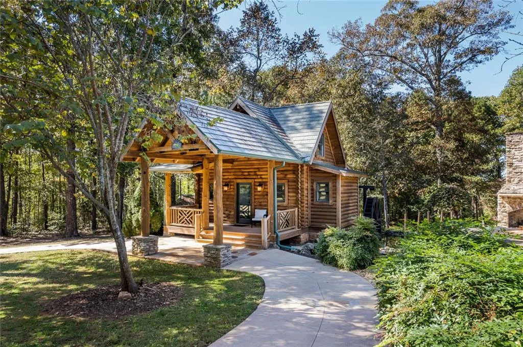 Monroe, Georgia 30656, United States, 11 Bedrooms Bedrooms, ,15 BathroomsBathrooms,Residential,Active,225295