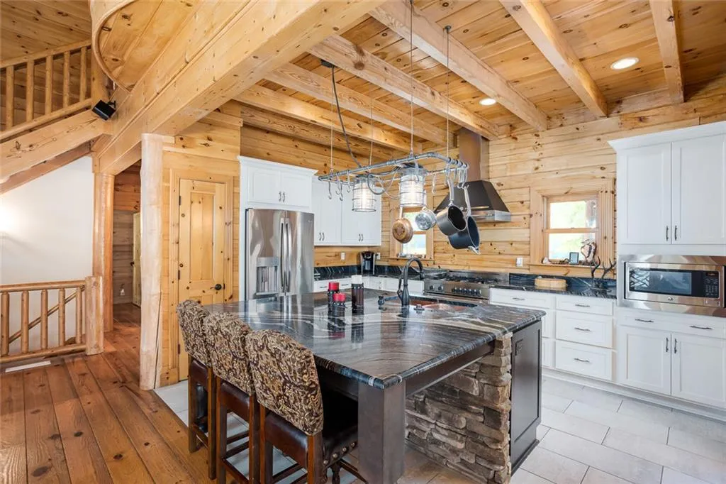 Monroe, Georgia 30656, United States, 11 Bedrooms Bedrooms, ,15 BathroomsBathrooms,Residential,Active,225295