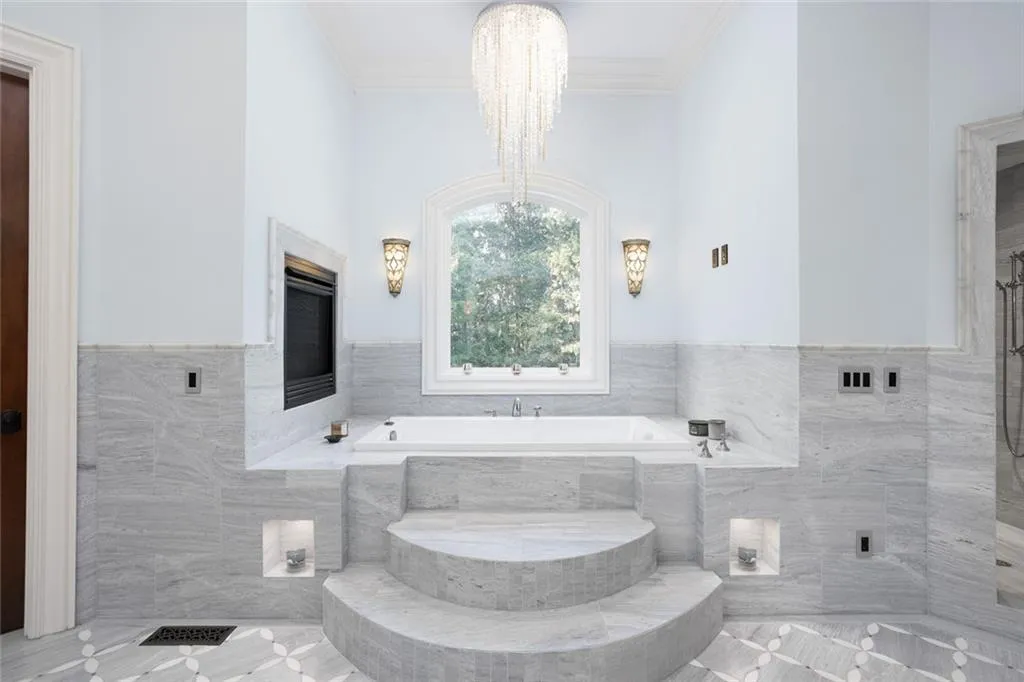 Monroe, Georgia 30656, United States, 11 Bedrooms Bedrooms, ,15 BathroomsBathrooms,Residential,Active,225295