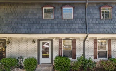 Photo of 305 Stonecliff Court, Stone Mountain, GA 30083 (MLS # 7562656)