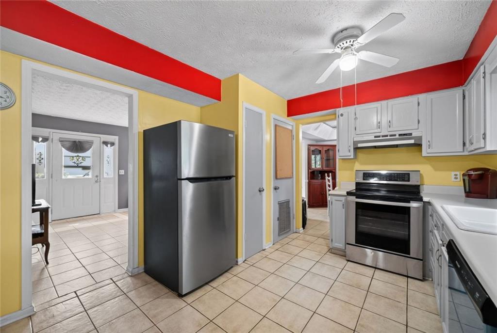 3679 Pointer Road