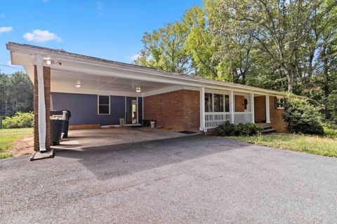 Homes For Rent - 1646 Highway 92 N<br/> Fayetteville, GA 30214