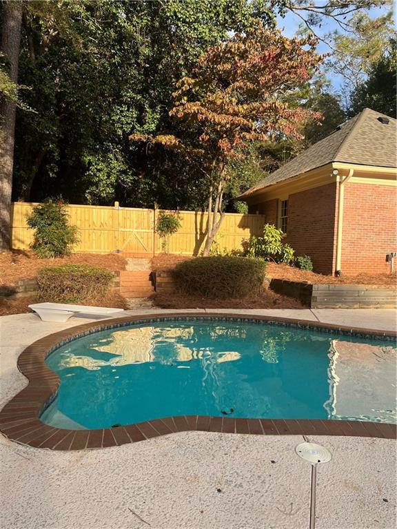 5033 Charlemagne Way SW