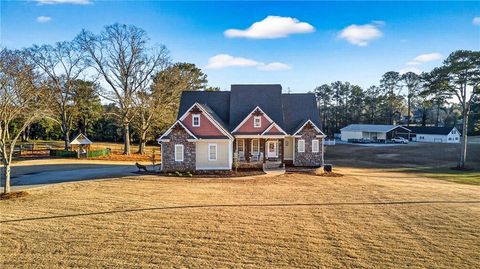 Homes For Sale - 110 Riverbend Court<br/> Mcdonough, GA 30252