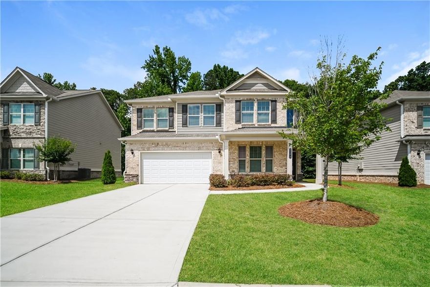 This home is professionally managed by Tricon Residential, dedicated to creating exceptional rental experiences. Featuring four bedrooms, three bathrooms, and approximately 2,573 square feet, this well-maintained home offers a high standard of rental living, supported by a team that puts residents first. Tricon Bella View is a charming single-family rental community located near Lenora Park in Gwinnett County. Enjoy virtually maintenance-free living with the conveniences of smart home technology including automatic thermostat control and keyless front door entry. Every home includes gourmet kitchens, stainless steel appliances, attached garages and private yards. Fully-fenced yards available on select homes.
