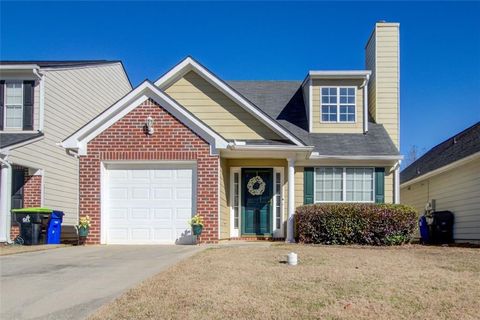 Townhouse For Sale - 4119 Ravenwood Court<br/> Union City, GA 30291