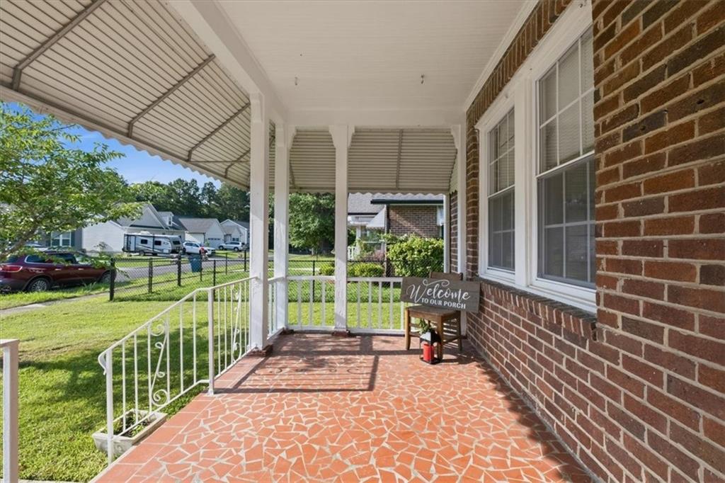 37 Dogwood Street NE