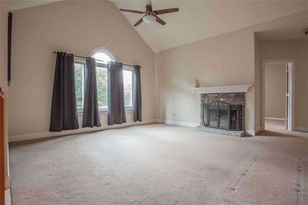 126 W Woodland Manor W