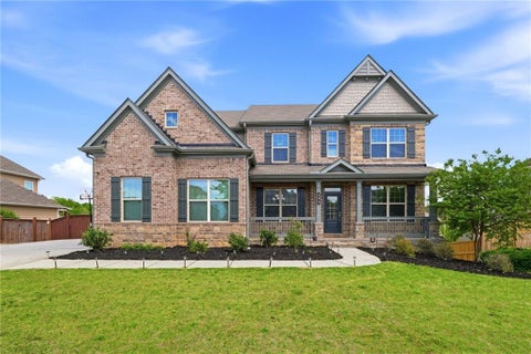 Homes For Sale - 304 Cochin Drive<br/> Woodstock, GA 30188