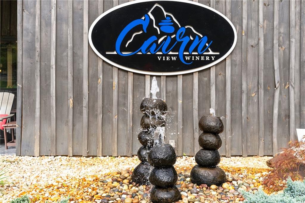 299 Happy Trails Way