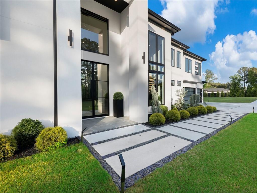 2940 Old Peachtree Road